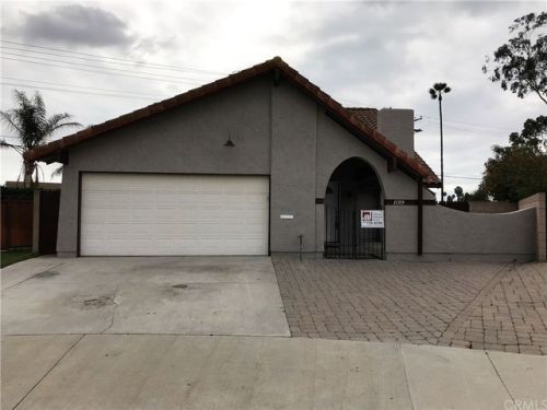11719 Cozumel St, Cypress, CA 90630-5636