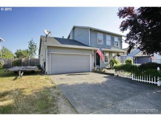 3065 26th St, Damascus, OR 97080