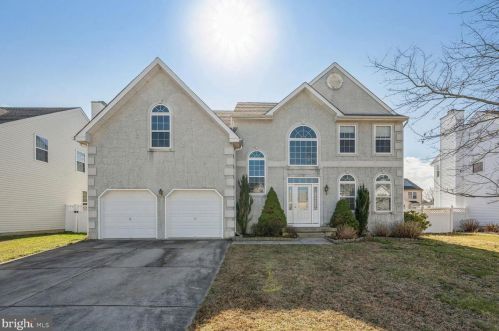 8 Endfield St, Erial, NJ 08081-5651