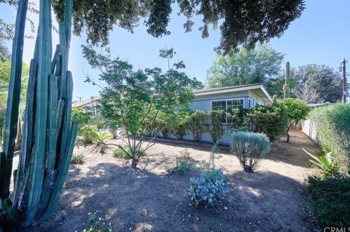 3440 Mono Dr, Riverside CA  92506-2118 exterior