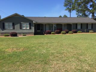 1614 Goff Cir, Cordele, GA 31015-2017