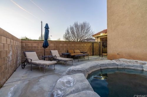 42234 Marbella St, Lancaster CA 93536 exterior