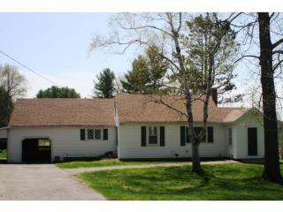 24 Frying Pan Ln, Stratham, NH 03885-2505