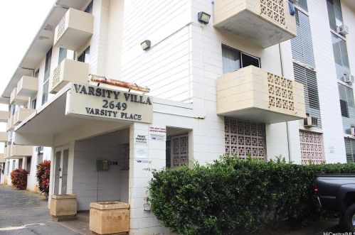 2649 Varsity Pl, Honolulu HI  96826-1637 exterior