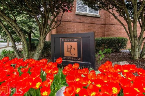 1101 Juniper St, Atlanta GA  30309-7664 exterior