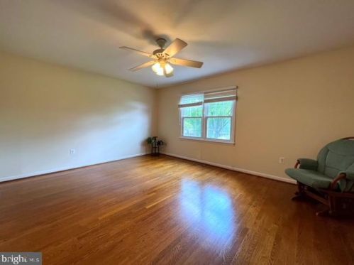 212 Farmgate Ln, Silver Spring MD 20905-5703 exterior