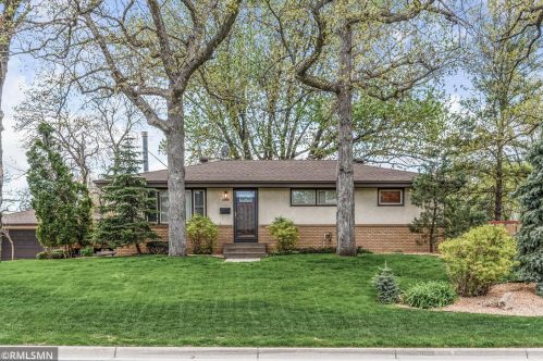 6831 Quail Ave, Minneapolis, MN 55429-1657