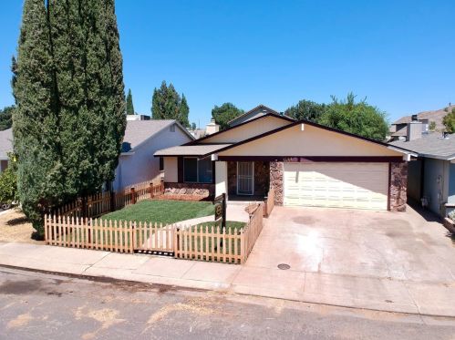 4133 Goldust Dr, Modesto, CA 95355-9533