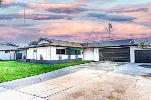 2141 Vern St, Anaheim, CA 92802-4933