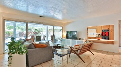 224 Western Ave, Glendale CA  91201-2830 exterior