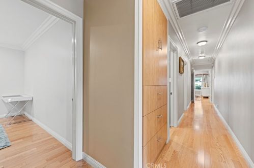 1215 Cordova Ave, Glendale CA  91207-1734 exterior