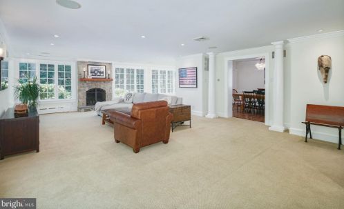 1023 Washington Ave, Tavistock NJ 08033-3605 exterior