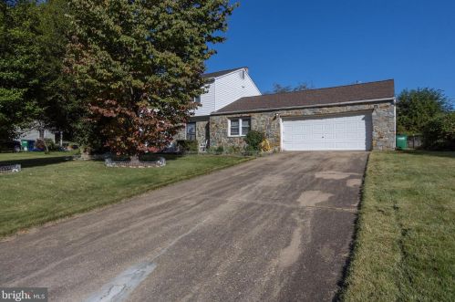 426 Holiday Dr, Aberdeen MD  21001-1813 exterior