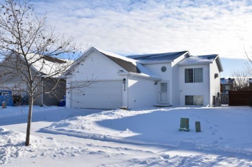 2250 59th Ave, Fargo, ND 58104-7286