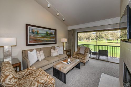 660 Cottage Dr, Fairfield CA  94558-1212 exterior