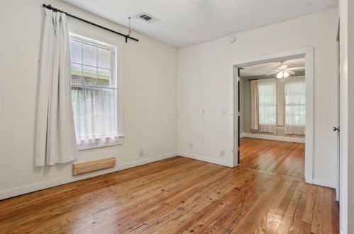 955 Hall Pl, Atlanta GA  30318-4926 exterior