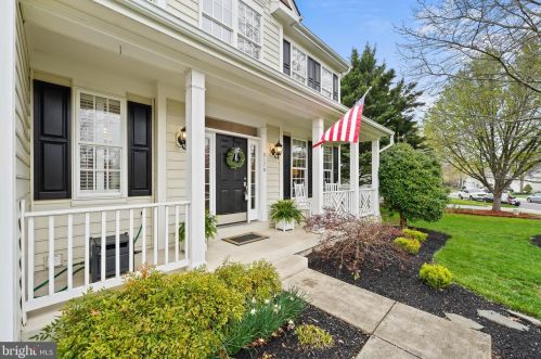 9170 Big Springs Loop, Bristow, VA 20136-1289