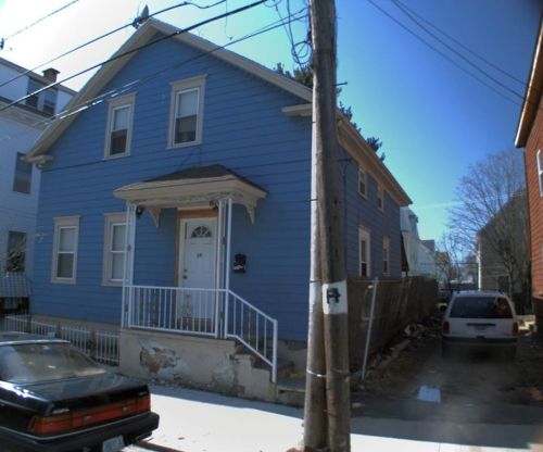 58 Ford St, Providence, RI 02907-2734
