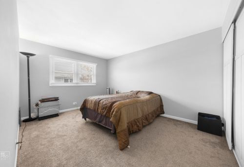 7795 Nordica Ave, Niles IL  60714-3311 exterior