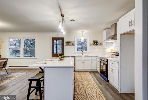 536 Friendship Ave, Lancaster PA  17601-4416 exterior