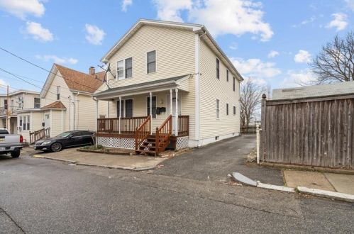 18 What Cheer Ave, Providence, RI 02909-4812