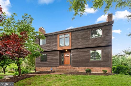 4510 Old Field Dr, Gainesville, VA 20155-1001