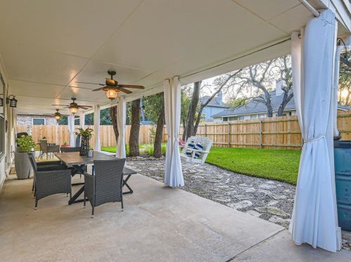 8532 Copano Dr, Austin TX  78749-3890 exterior