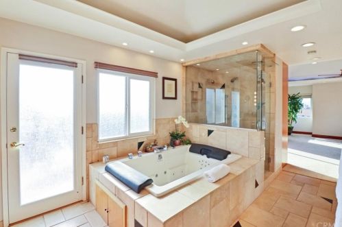 865 Swallow Way, Anaheim CA  92807-4430 exterior