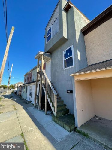 1220 Drexel Ave, Atlantic City, NJ 08401-3220