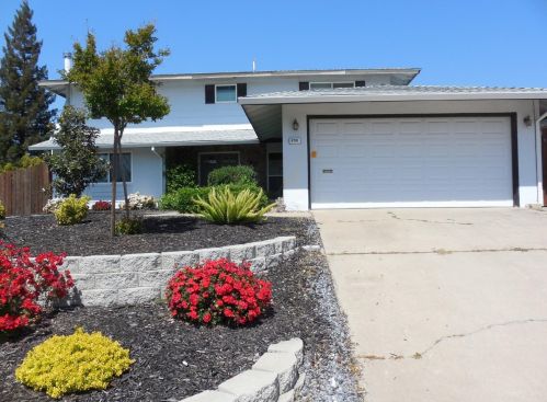 6701 Hillglen Way, Fair Oaks, CA 95628-4211