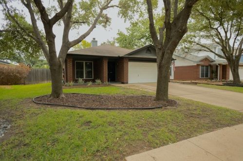 4452 Bremner Dr, Austin TX  78749-3645 exterior