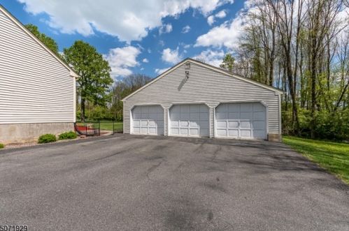 41 Corey Rd, Roxbury Township, NJ 07836-9600