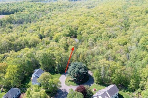 2 Old Wood Rd, Kensington, CT 06037-3746