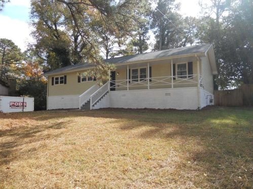 5636 Grist Stone Dr, Lilburn, GA 30047-6231