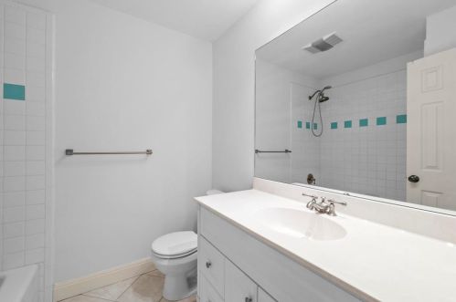 11905 Brookwood Rd, Austin TX  78750-2744 exterior