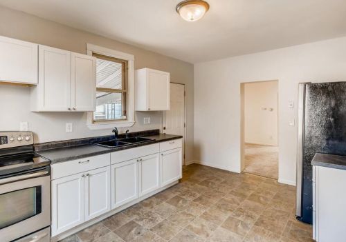 659 Charles Ave, Saint Paul MN  55104-2717 exterior