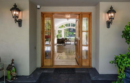 565 Barbara Way, Burlingame, CA 94010-6703