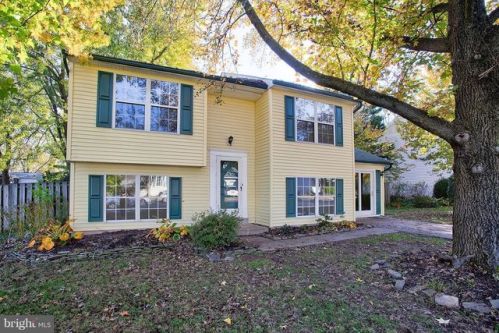 819 Cattail Ln, Leesburg, VA 20176-2446