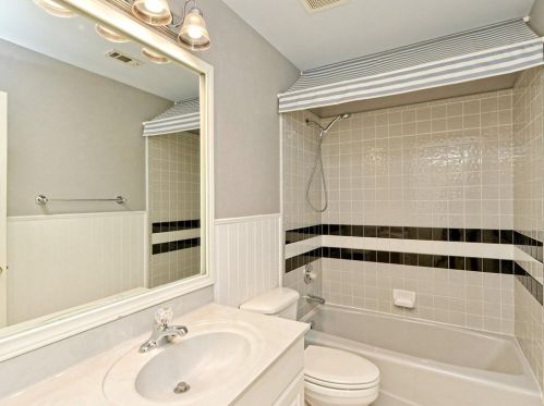 1133 Elder Cir, Austin TX  78733-3422 exterior