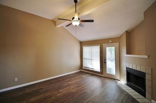 732 Lemons St, Cedar Hill TX  75104-7933 exterior