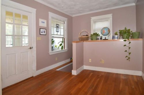 22 Transit St, Warwick, RI 02889-2019
