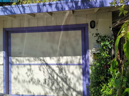 209 Arreba St, Pacheco, CA 94553-2505