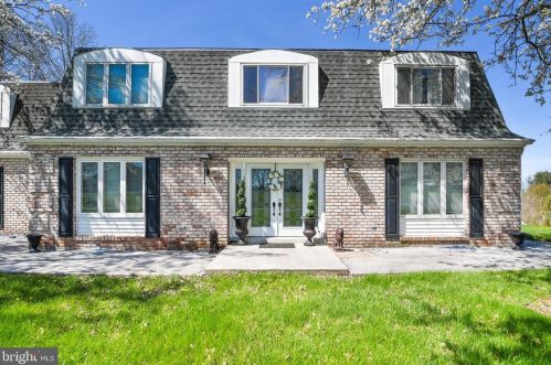 2735 Ritner Hwy, Carlisle PA  17015-9428 exterior