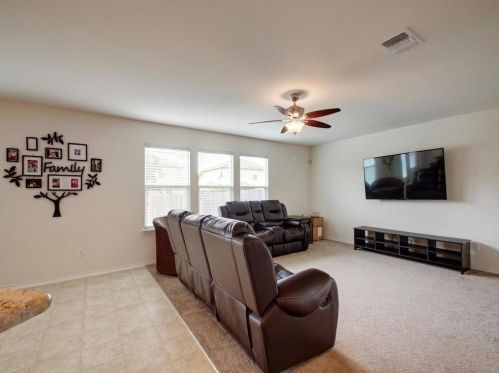 13525 Gerald Ford St, Webberville TX  78653-3995 exterior