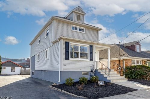 572 Springfield Ave, Berkeley Heights, NJ 07922-1055