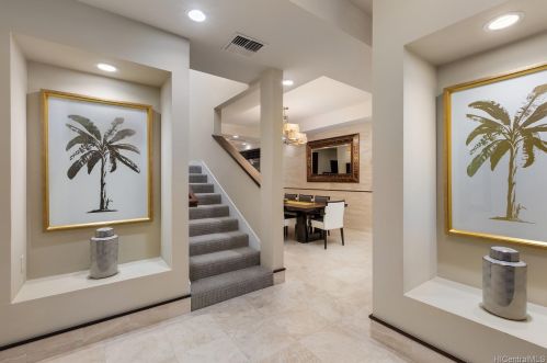 4351 Kahala Ave, Honolulu HI  96816-4856 exterior