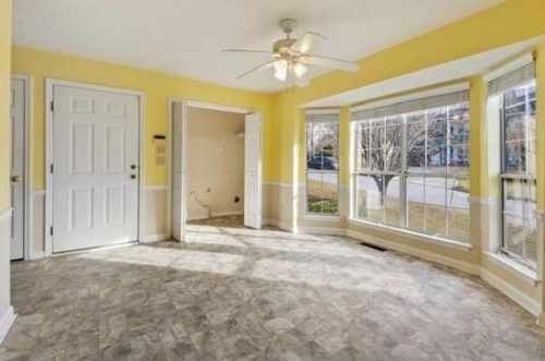 100 Lost Springs Ln, Atlanta GA  30331-7399 exterior