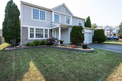 1610 Greenfield Ct, Gurnee, IL 60031-5686