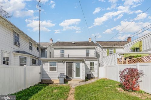 309 Walnut St, Hanover PA  17331-2537 exterior