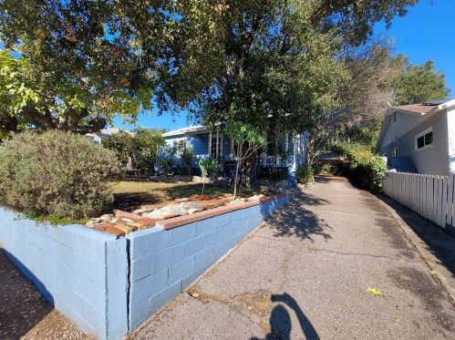 3721 Montrose Ave, Glendale, CA 91214-3232